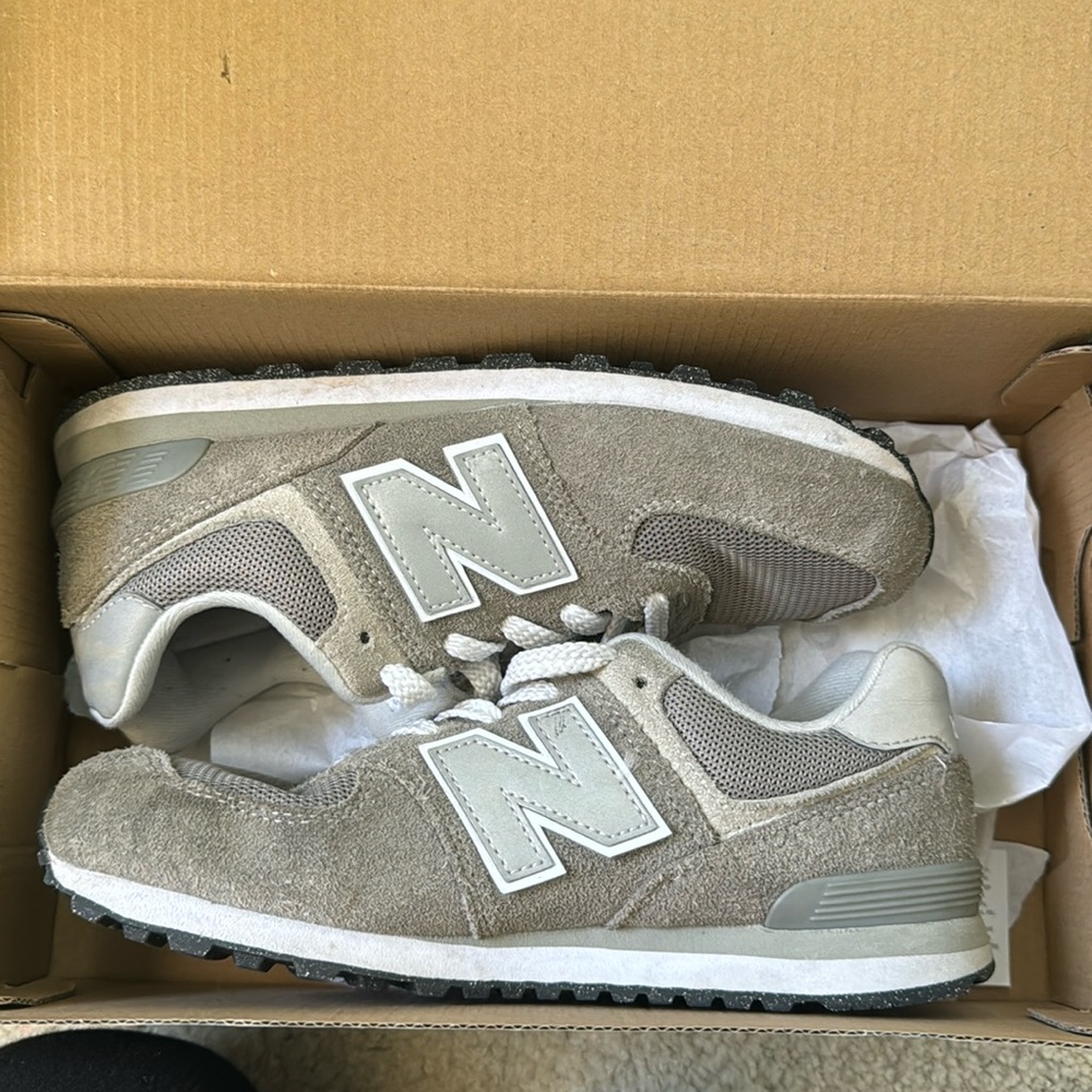 COPY - New balance, gray white